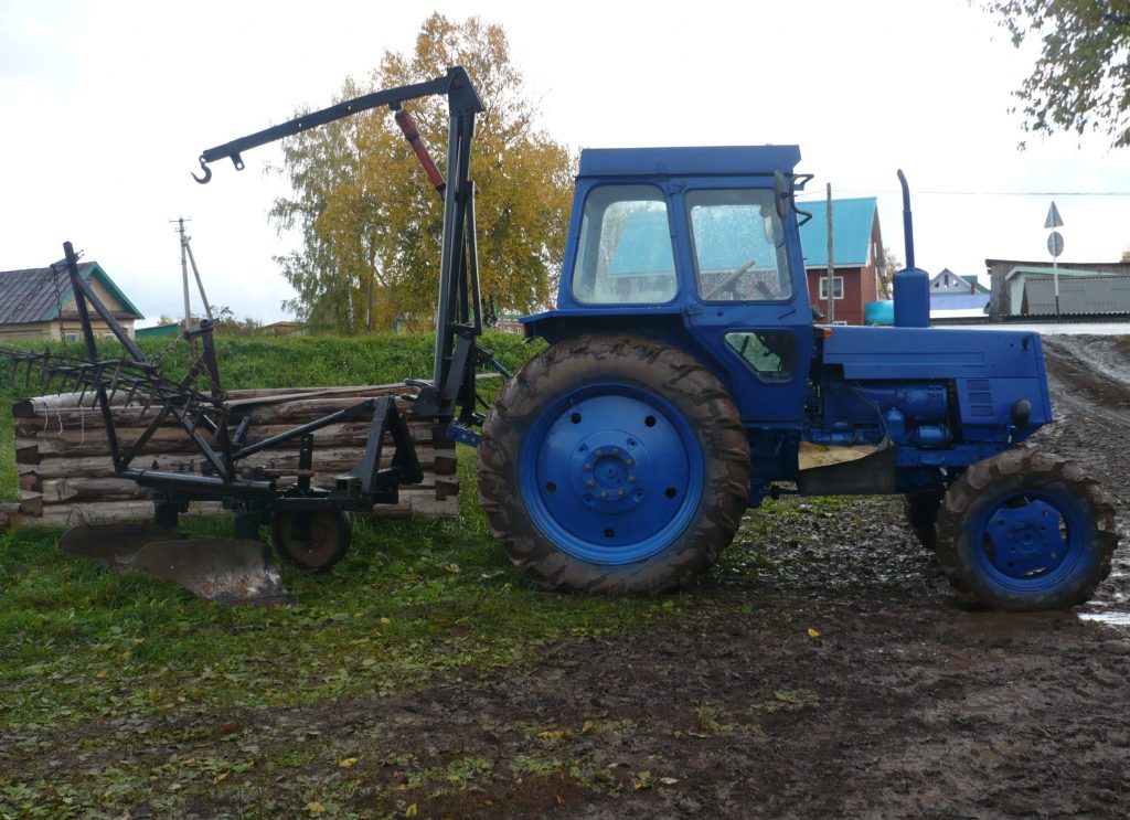 Права на трактор в Климовске